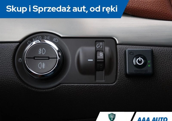 Opel Mokka cena 58000 przebieg: 133448, rok produkcji 2014 z Wyszków małe 379